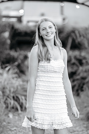 Cate Gunderson senior pics 2026-18