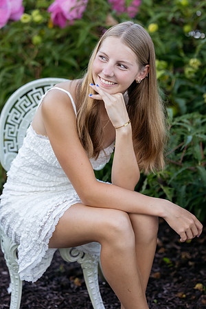 Cate Gunderson senior pics 2026-31