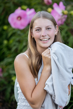 Cate Gunderson senior pics 2026-45