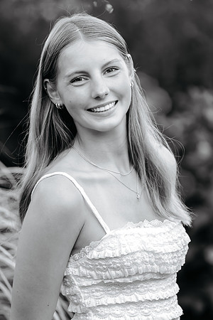 Cate Gunderson senior pics 2026-82