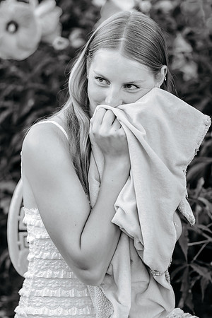 Cate Gunderson senior pics 2026-42