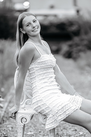Cate Gunderson senior pics 2026-108