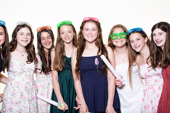 8th grade photobooth 2025-58