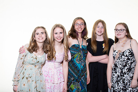 8th grade photobooth 2025-6