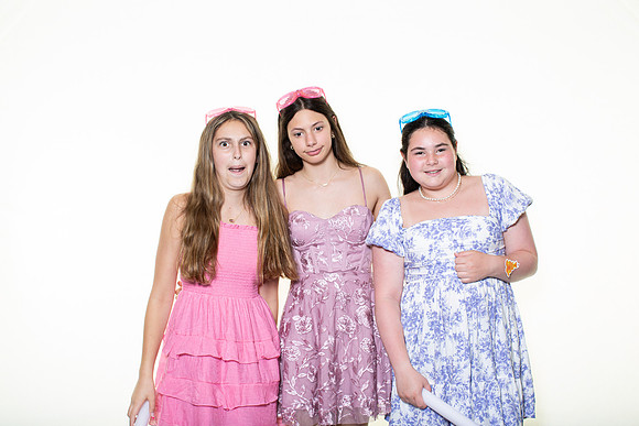 8th grade photobooth 2025-106
